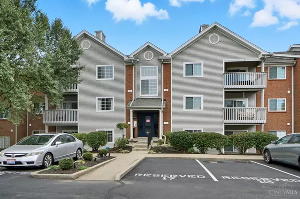 7392 Ridgepoint Dr #9, Anderson Twp, OH 45230