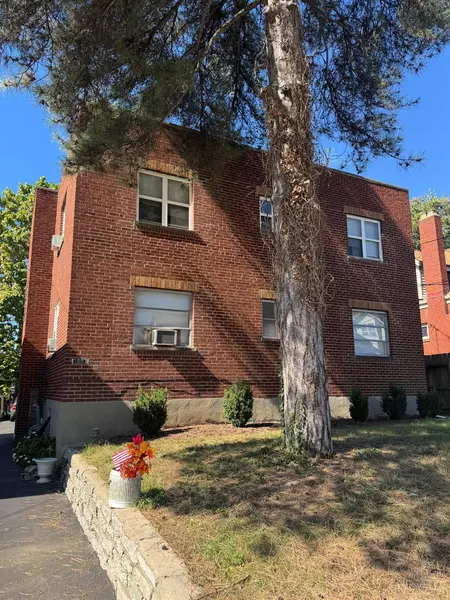 3853 Delmar Ave, Cheviot, OH 45211