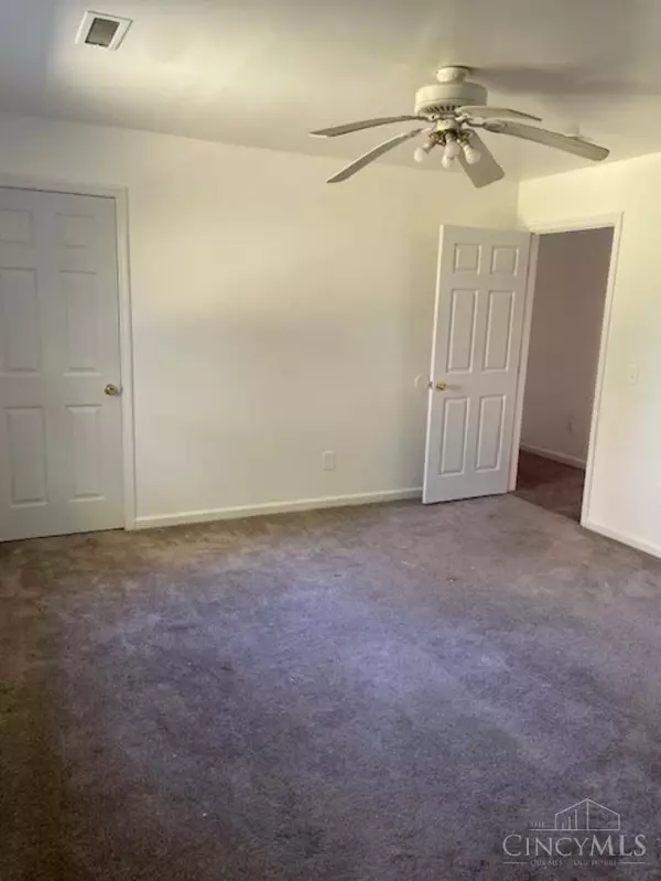 Woodlawn, OH 45215,112 W Leslie Ave