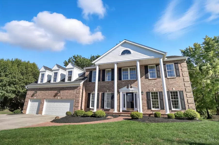 160 Lexington Dr, Loveland, OH 45140