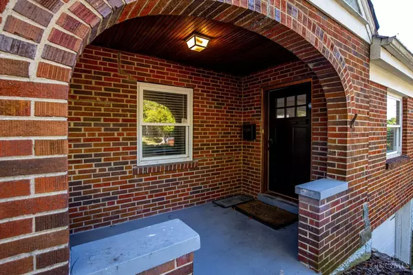 Columbia Twp, OH 45227,6905 Vinewood Ave