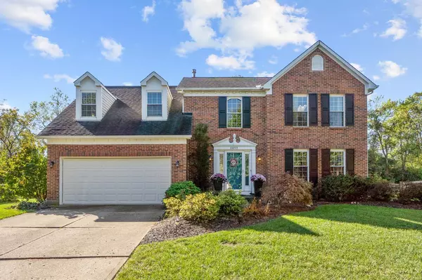 8892 Rambling Ridge Dr, West Chester, OH 45069