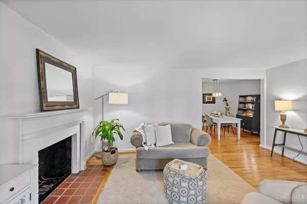 Madeira, OH 45243,7351 Miami Hills Dr