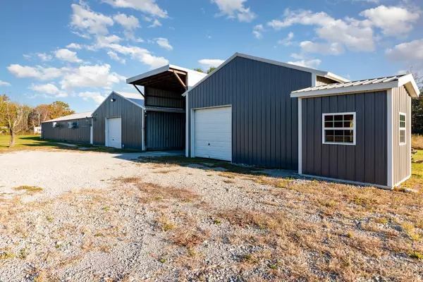 8285 Tri County Hwy, Eagle Twp, OH 45171