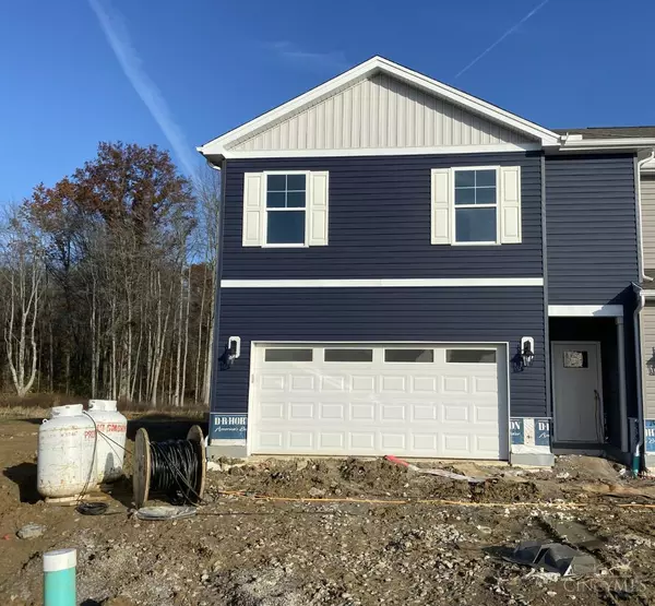 1868 Vista Lake Dr, Goshen Twp, OH 45122