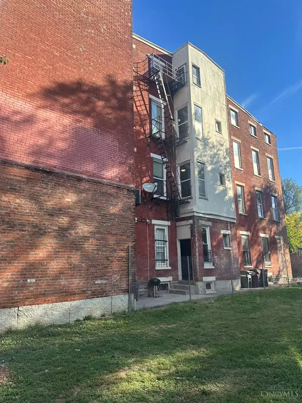 Cincinnati, OH 45214,1916 Linn St