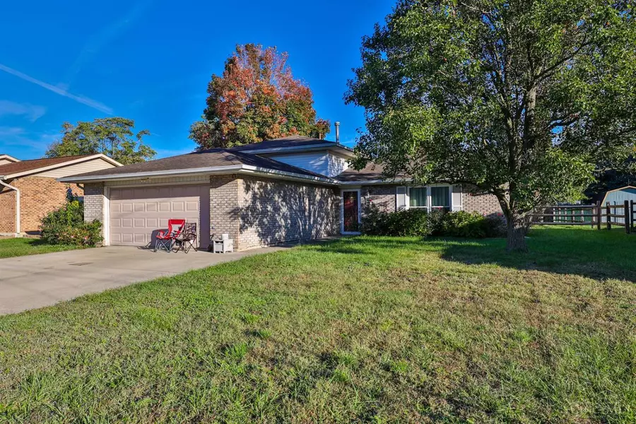 22 Meadowview Ct, Fairfield, OH 45014