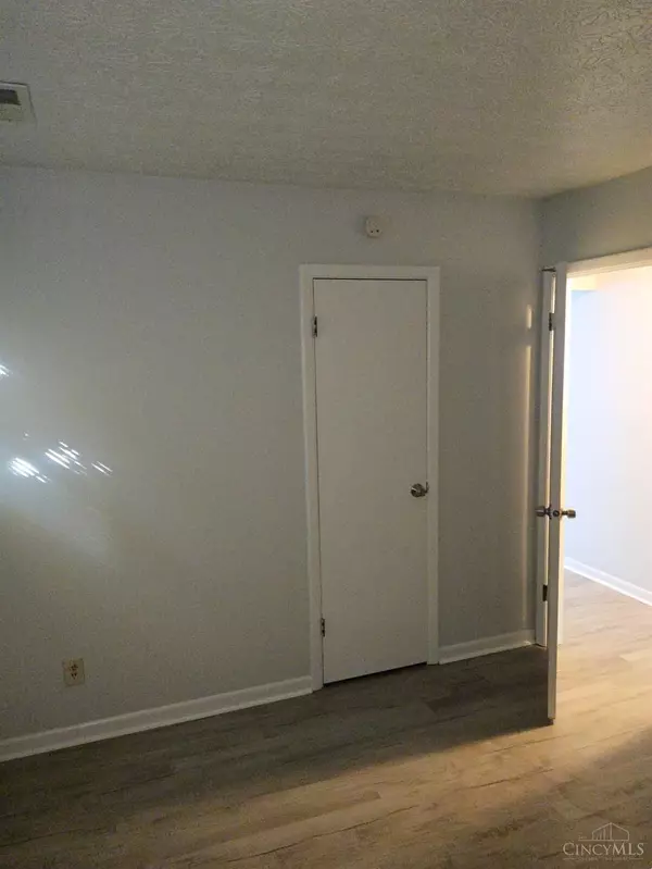 Mt Healthy, OH 45231,7832 Lincoln Ave