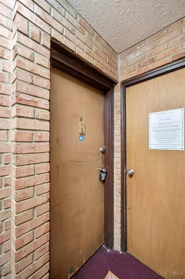 St Bernard, OH 45217,4905 Chalet Dr #101