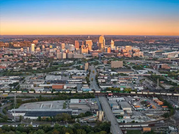 Cincinnati, OH 45204,810 Matson Pl #1406