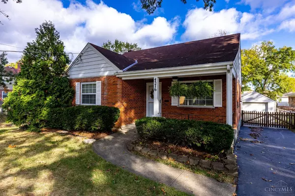 4576 Orchard Ln, Sycamore Twp, OH 45236