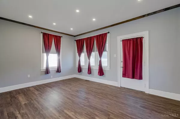 Reading, OH 45215,8745 Reading Rd