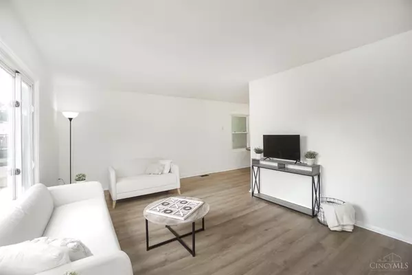 Loveland, OH 45140,6 Ridge Cir