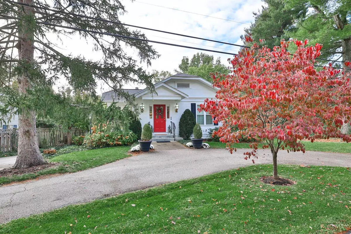 Indian Hill, OH 45243,8815 Old Indian Hill Rd