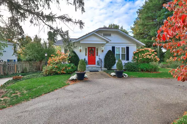 Indian Hill, OH 45243,8815 Old Indian Hill Rd