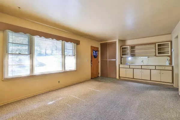 Woodlawn, OH 45215,182 Mayview Forest Dr