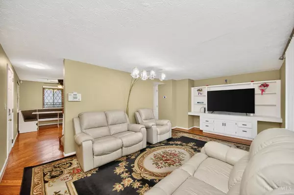 Mason, OH 45040,320 Bainbridge Ct