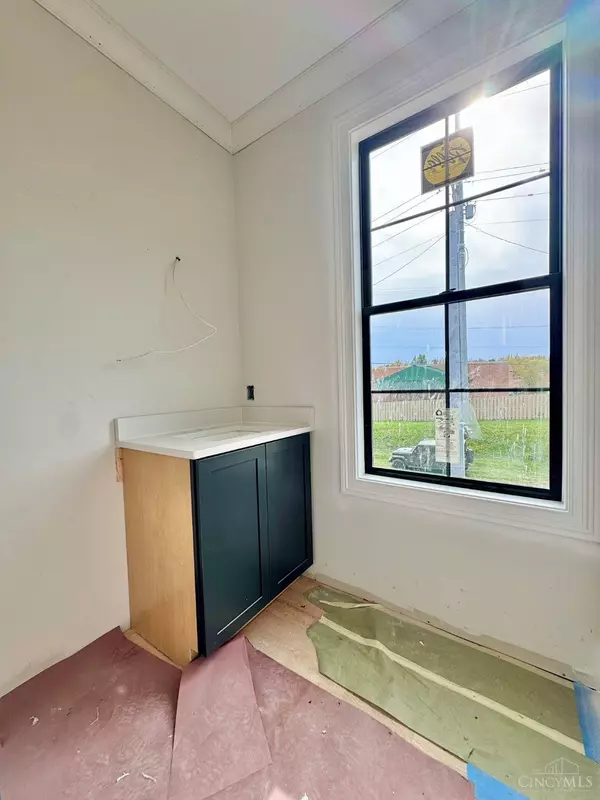 Columbia Twp, OH 45227,7408 Orchard St