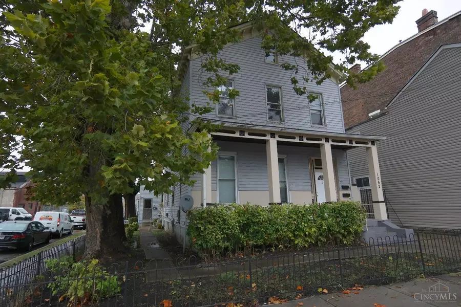 1052 Marshall Ave, Cincinnati, OH 45225