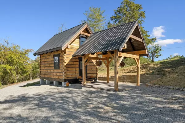 917 Logans Ln, West Union, OH 45693