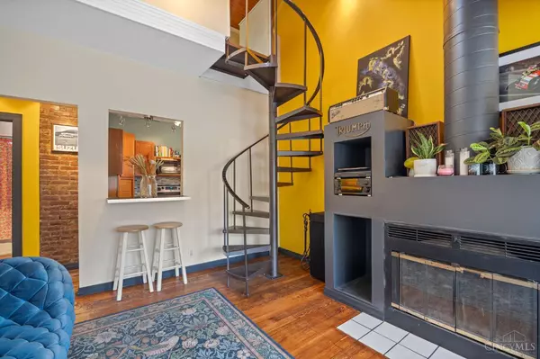 Cincinnati, OH 45223,1561 Spring Lawn Ave