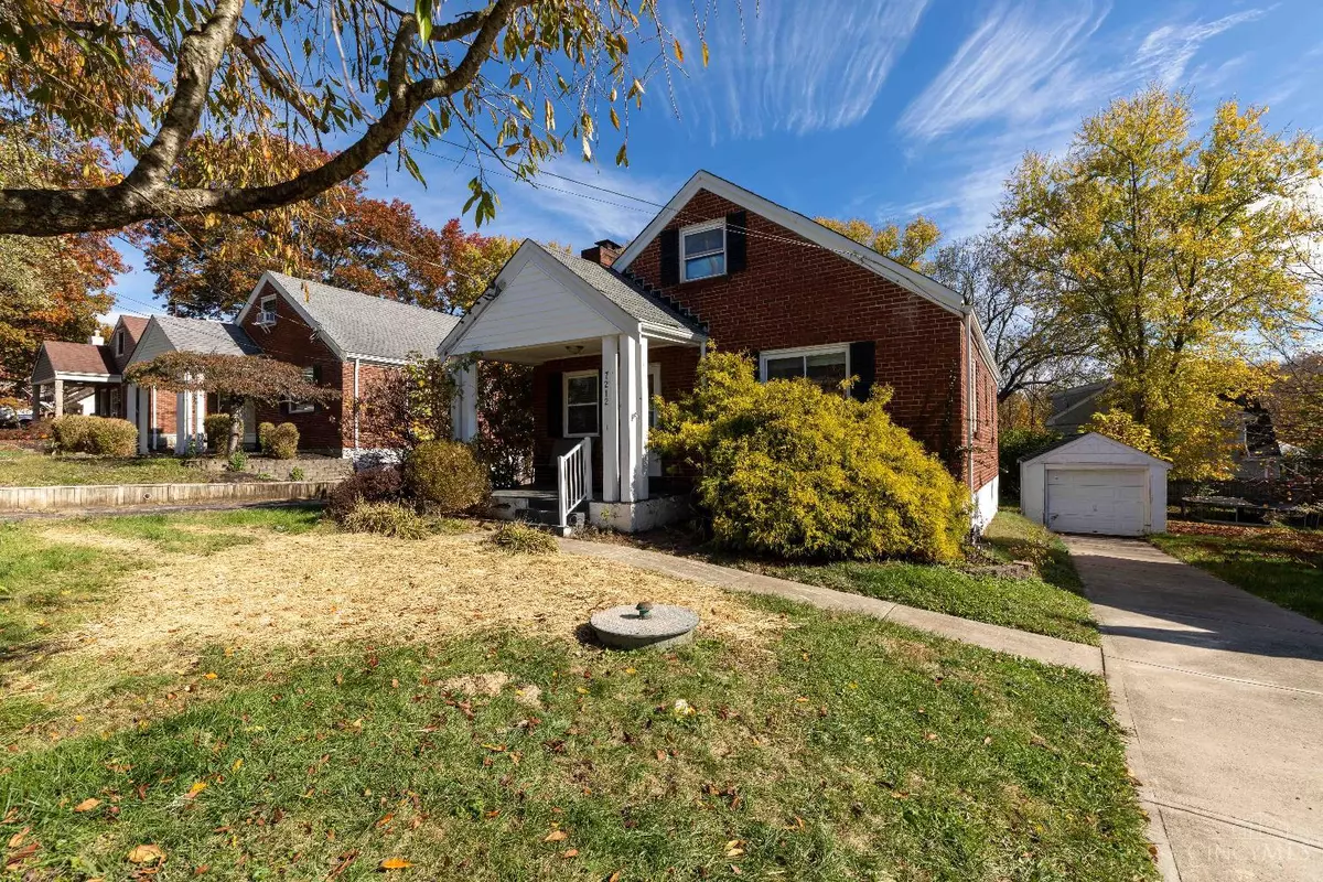 Madeira, OH 45243,7212 Osceola Dr