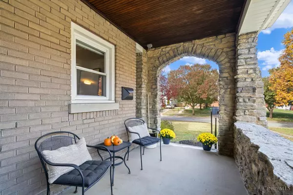 Cincinnati, OH 45213,6515 Iris Ave