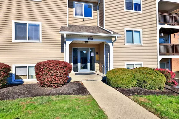 Springfield Twp., OH 45240,12181 Regency Run Ct #5