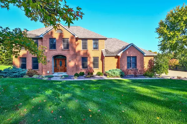 4628 Boomer Rd, Green Twp, OH 45247