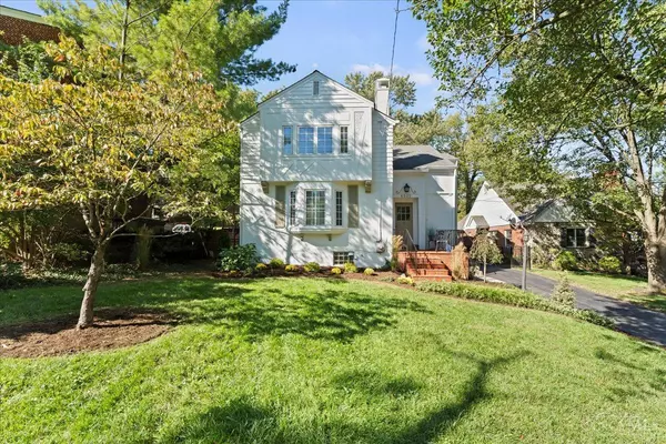 Columbia Twp, OH 45213,6525 Ridge Ave