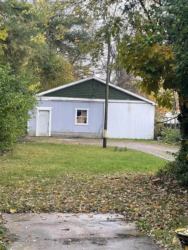 Fairfax, OH 45227,6307 Wooster Pike