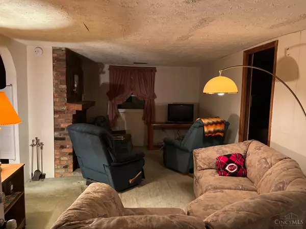 Mt Healthy, OH 45231,7404 Perry St