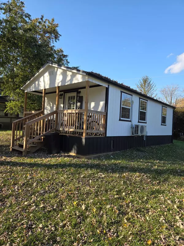 11658 Highland Hills Dr, Hillsboro, OH 45133