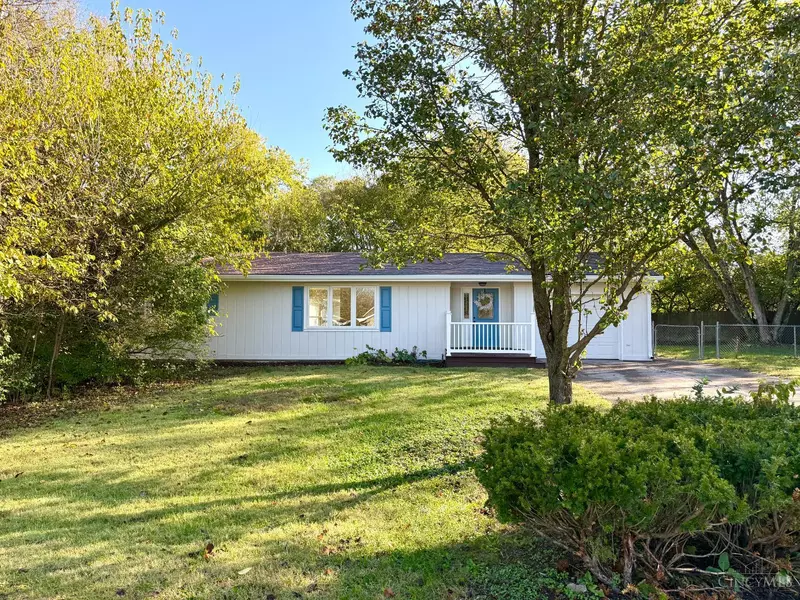 176 Lakeview Dr, Monroe, OH 45044