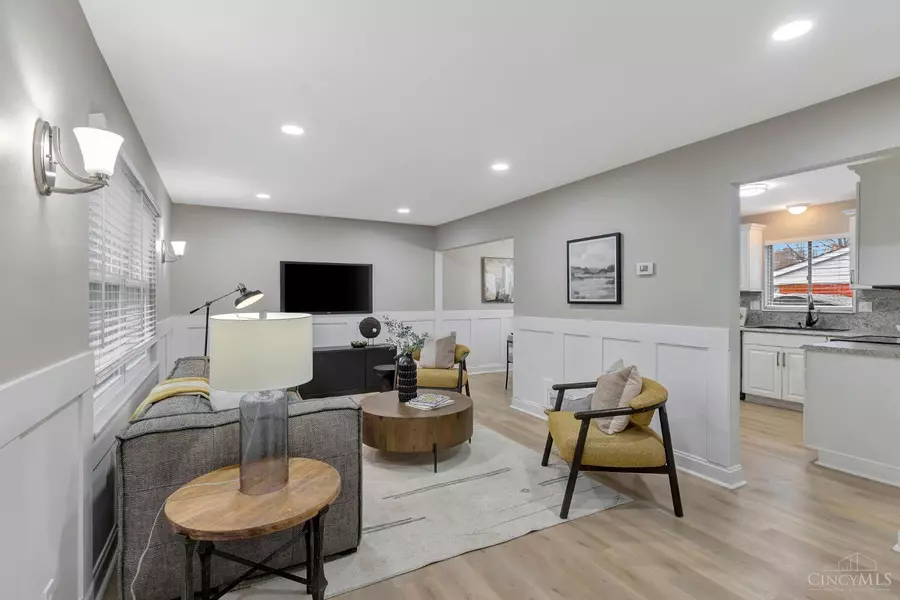 1380 Yellowglen Dr, Anderson Twp, OH 45255