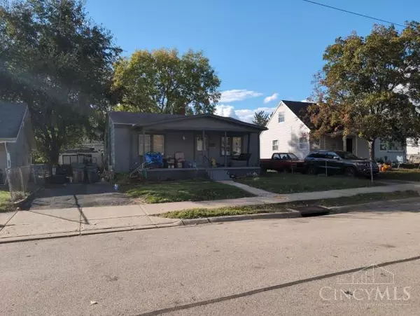 2721 Holman St, Moraine, OH 45439