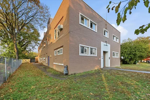 Cincinnati, OH 45237,1636 Summit Rd