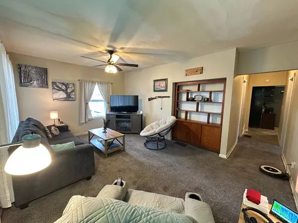 Greenfield, OH 45123,814 W South St