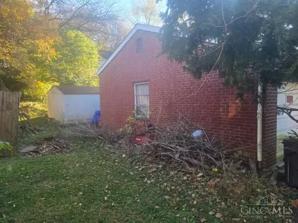 Cleves, OH 45002,149 E State Rd