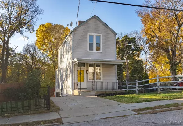 927 Harris Ave, Cincinnati, OH 45205