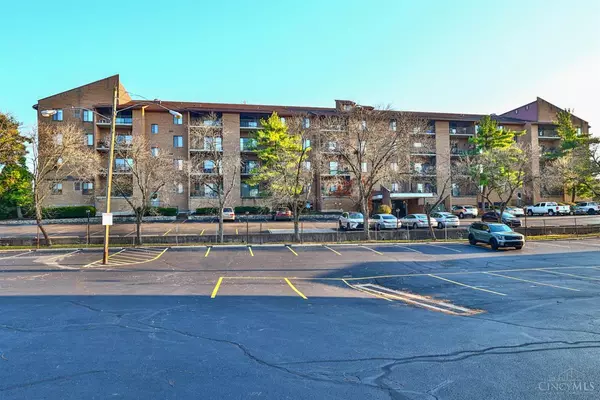 Cincinnati, OH 45238,3004 Glenmore Ave #408