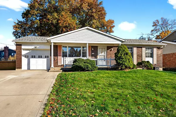 1682 Yellowglen Dr, Anderson Twp, OH 45255