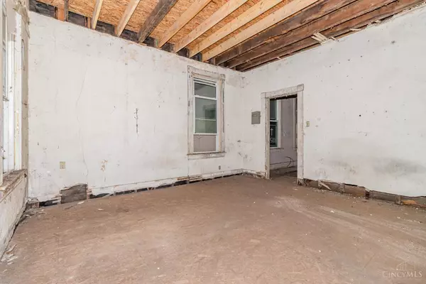 Cincinnati, OH 45214,1817 Forbus St