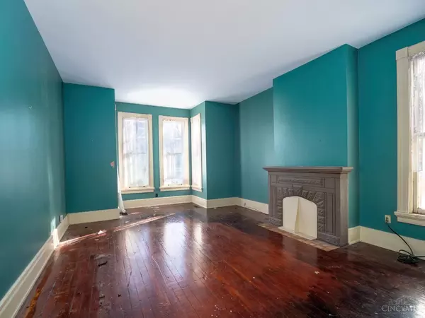 Cincinnati, OH 45219,2709 Euclid Ave