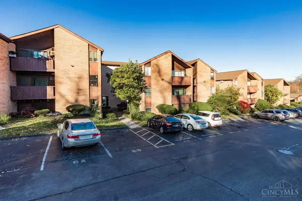 4904 Chalet Dr #612, Cincinnati, OH 45217