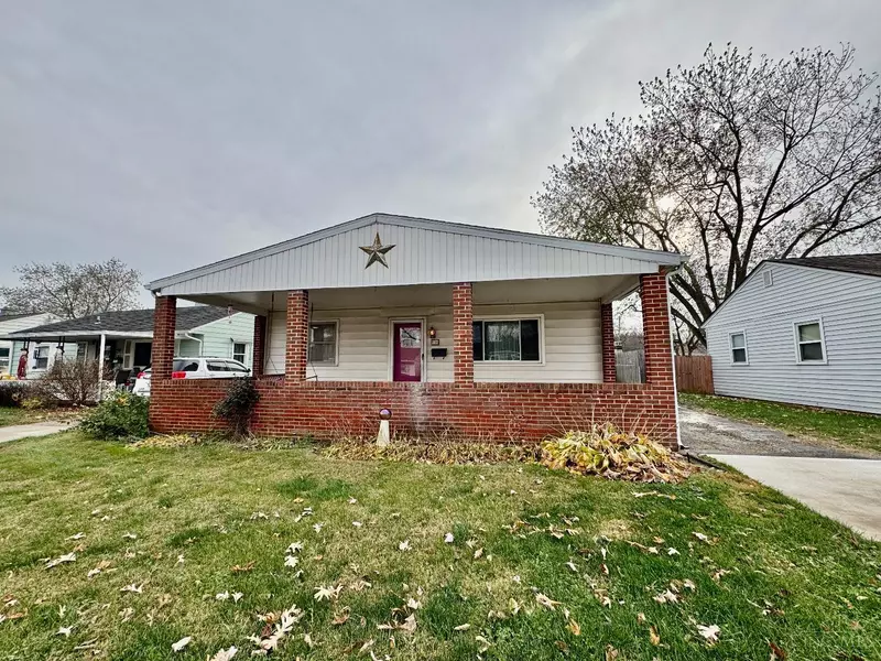 906 Old Main St, Miamisburg, OH 45342