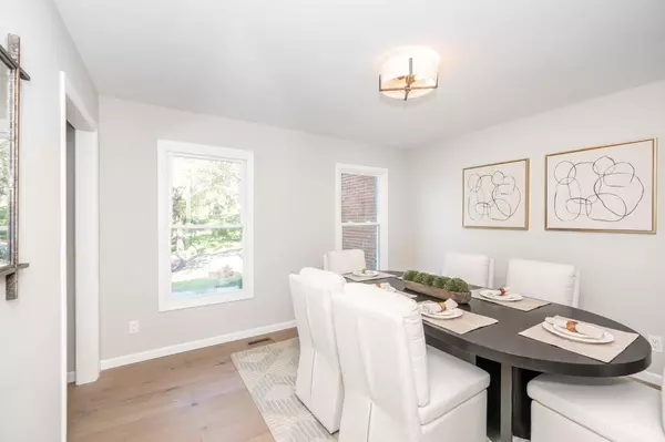 Madeira, OH 45243,8205 Indian Trail Dr