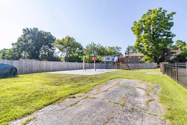 Cincinnati, OH 45237,1519 Section Rd