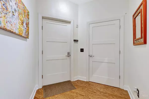 Cincinnati, OH 45202,1326 Vine St #7