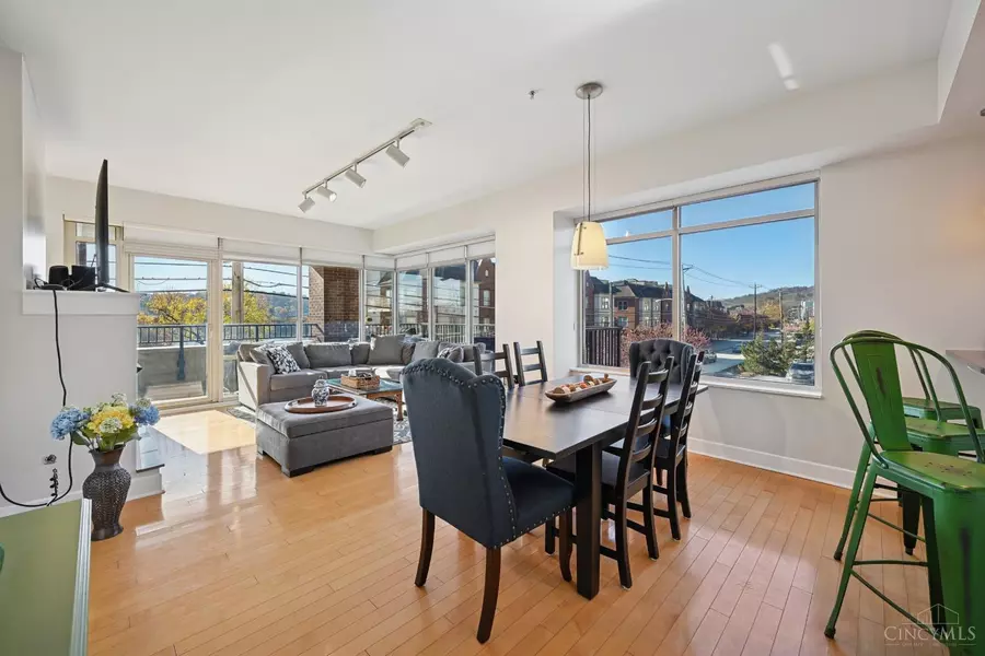 2260 Riverside Dr #203, Cincinnati, OH 45202